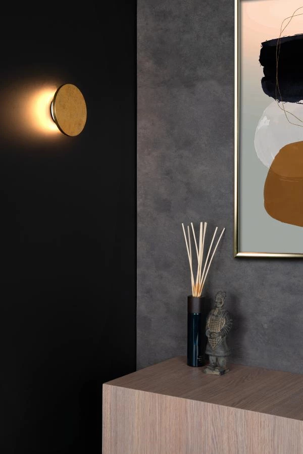 Lucide GLIMPSE - Wandlamp - Ø 14 cm - LED - 1x5W 2700K - Mat Goud / Messing - sfeer 1